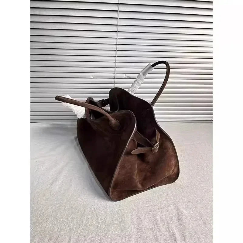 Ladies Large Capacity Commuter Tote Bag Trendy Design Vintage Handbag Fashionable Shoulder Bag for Women Practical Accessory