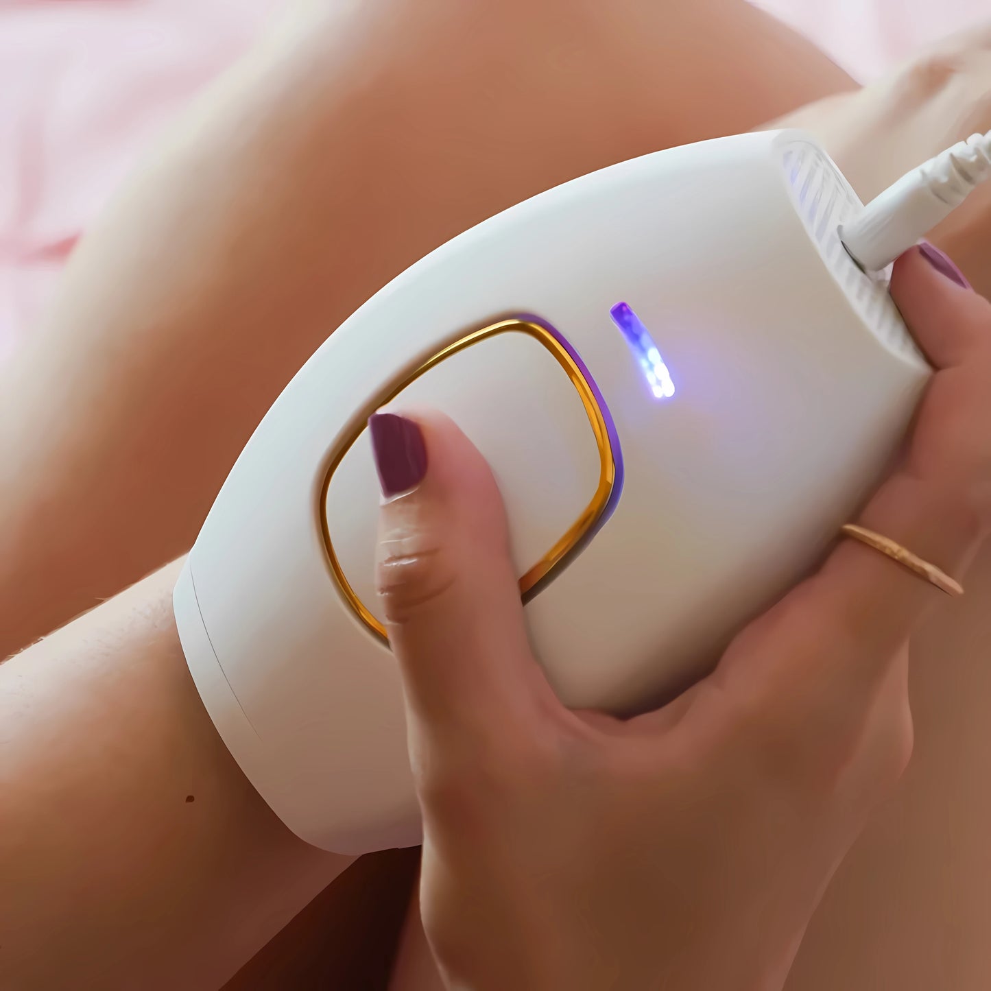 Appareil de beauté pour le rajeunissement de la peau et l'élimination des marques par photons, pour l'épilation à domicile, rasoir pour l'épilation des poils du maillot.
