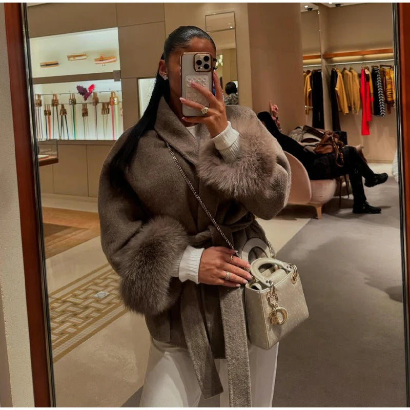 2025 Chic revers manteau en peluche avec ceinture femmes Vintage solide fausse fourrure manches Tweed ouvert manteaux femme automne décontracté rue vêtements d'extérieur
